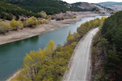 Yozgat’ta ağaçlar sonbahar renklerine büründü