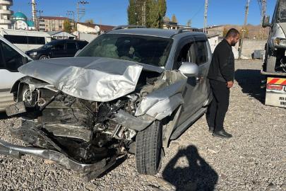 Yüksekova’da trafik kazası: 5 yaralı