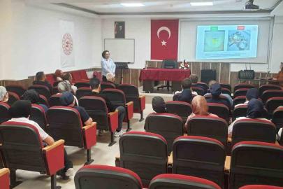 Yurt çalışanlarına hijyen eğitimi verildi