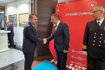 Zonguldak’ta 29 Ekim Cumhuriyet Bayramı tebrikat töreni gerçekleştirildi