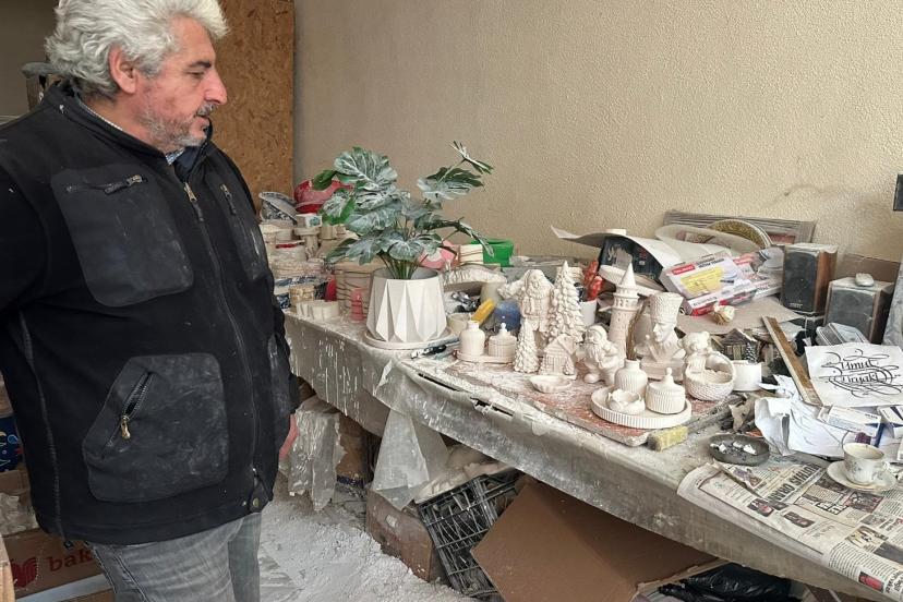 36 Yıllık tutku: Alçıdan biblo sanatını yaşatıyor