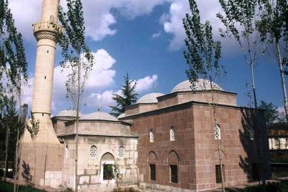 5 asırlık camiye restorasyon