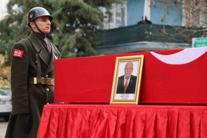 95 yaşındaki Kore gazisi düzenlenen törenle son yolculuğuna uğurlandı