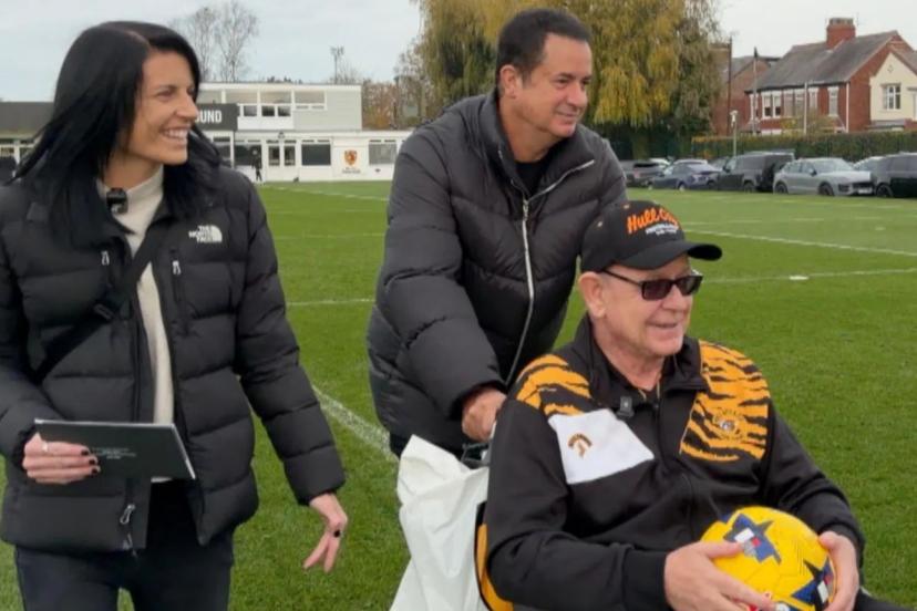 Acun Ilıcalı’dan, Hull City taraftarı Owen Griffiths’e jest