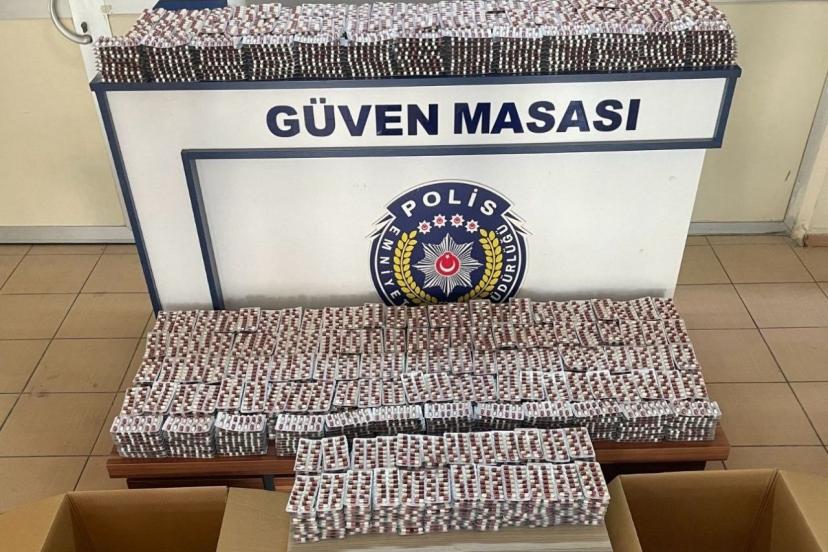 Adana’da aracında 34 bin 176 sentetik hap ele geçirilen sürücü tutuklandı