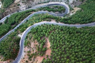 Adana’da ’Dokuzdolambaç Virajları’ manzarasıyla mest etti