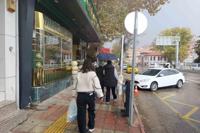 Afyonkarahisar’da beklenen yağış başladı