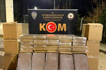 Afyonkarahisar’da yaklaşık 300 bin adet doldurulmuş kaçak makaron ele geçirildi