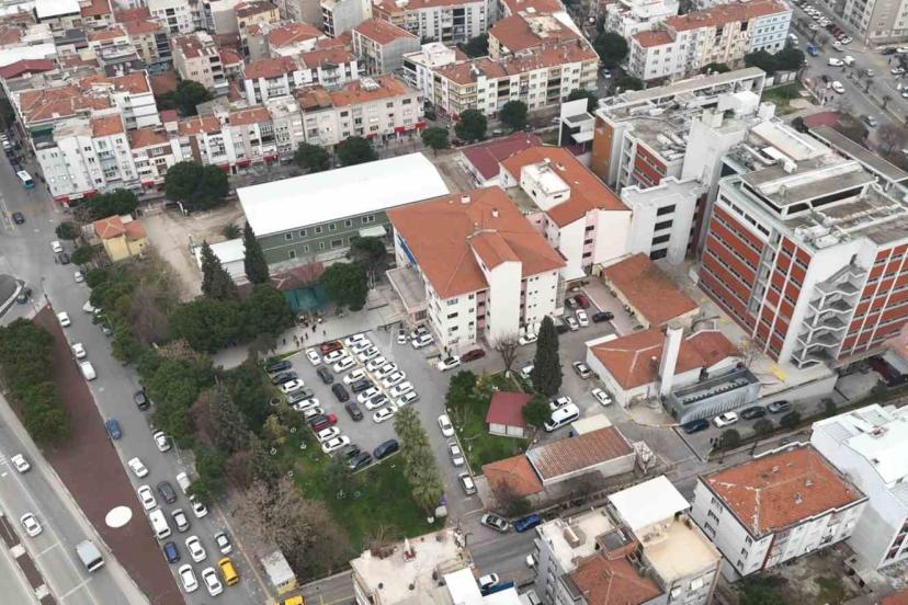 Akhisar’da lazerle böbrek taşı tedavisine başlandı