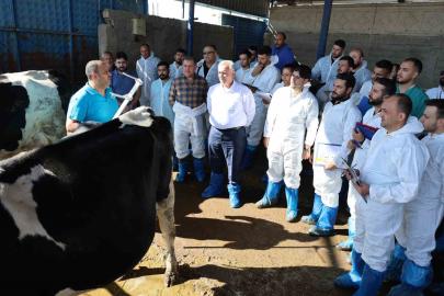 Aksaray’da 60 ilin personeline ineklerin başında uygulamalı eğitim