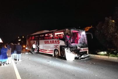 Alanya’da otobüs ile tır çarpıştı: 5 yaralı