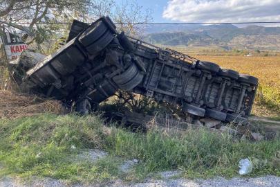 Alaşehir’de süt tankeri üzüm bağına uçtu