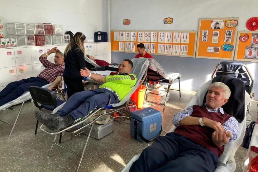 Altıntaş Zafer İlkokulunda kan bağışı kampanyası