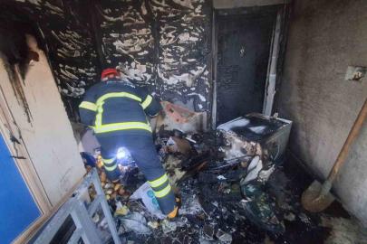 Altıntaş Zafertepeçalköy’de ev yangını korkuttu