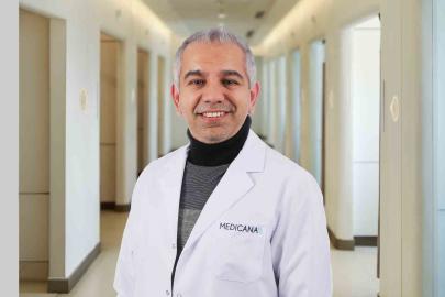 Alzheimer zor bir süreç; anılar silinirken ‘gerçek’ her zaman gerekli mi?