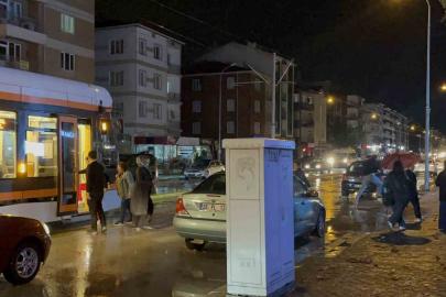 Aniden bastıran yağmur ‘Avrupa kentini’ felç etti