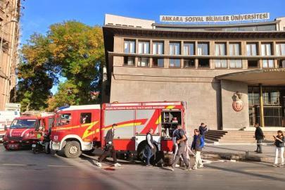 Ankara’da üniversitede duman sızıntısından etkilenen 6 kişi hastaneye kaldırıldı