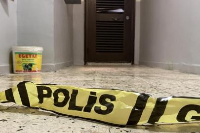 Annesi ve ağabeyini öldüren şahısla ilgili şok gelişme: Halüsinasyonlar görüp kızları tehdit etmiş