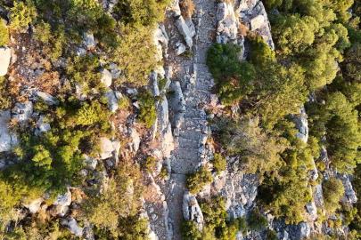 Antalya’da 3 bin 650 metrelik tarihi Kervan Yolu rotası dron ile görüntülendi