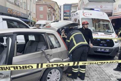 Araçtaki piknik tüpü bomba gibi patladı: 1 yaralı