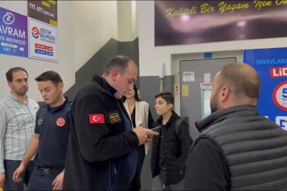 Arızalanan asansörde 45 dakika mahsur kaldılar: 2 öğrenciyi itfaiye kurtardı