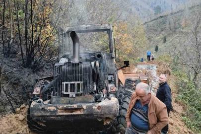 Artvin’de iş makinesi alev aldı