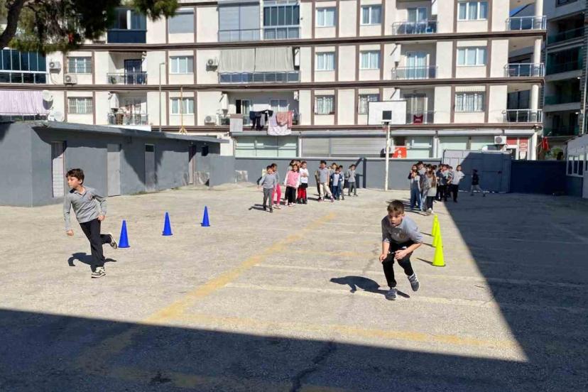 Aydın’da minikler, spor alışkanlığı kazanıyor