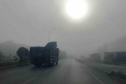 Aydın’da yoğun sis sürücülere zor anlar yaşattı