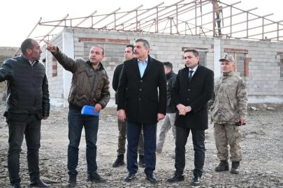 Aziziye’de 200 hayvan için barınak yapılıyor