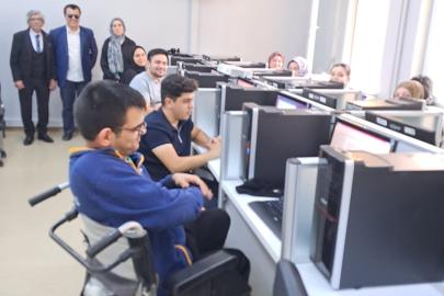 Bafra’da engellilere "Bilgisayar İşletmenliği Kursu" başladı