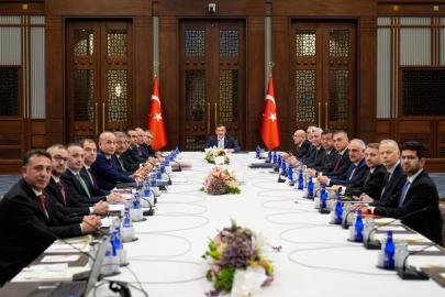 Bakan Işıkhan: "Sürdürülebilir büyümeyi hedefleyen ekonomi programımızı kararlılıkla uygulamaya devam edeceğiz"