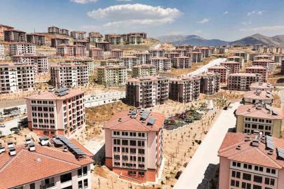 Bakan Kurum, deprem bölgesinde teslim edilen konutların sayısını açıkladı