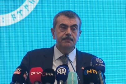 Bakan Tekin: "Türk dili ve edebiyatından sosyal bilgilere kadar her alanda müfredatımızı inceleyen komisyon kurduk"