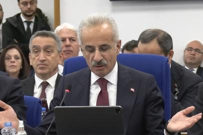 Bakan Uraloğlu: "Sizin ‘kargalar uçmaz’ dediğiniz Sabiha Gökçen’de 40 milyon insan uçtu"