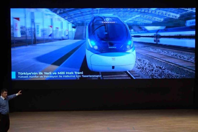 Bakan Yardımcısı Boyraz, gençlere milli hızlı treni böyle tanıttı