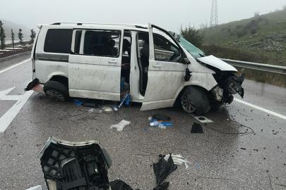 Balıkesir Çevreyolunda takla atan otomobilde 3kişi yaralandı