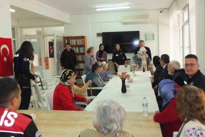 Balıkesir’de huzurevi sakinlerine ziyaret