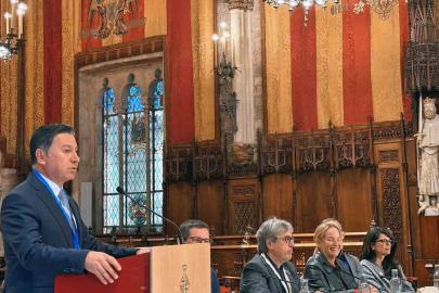 Başkan Aras’tan Barselona’da Akdeniz için önemli açıklamalar