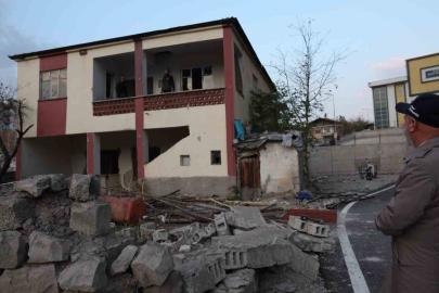 Başkan Çolakbayrakdar Uğurevler’de: "Geleceğin modern mahallesini inşa ediyoruz"