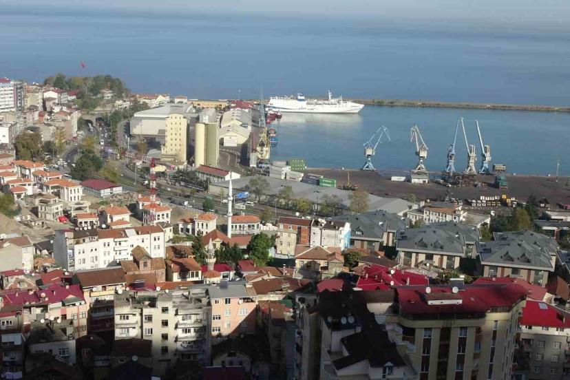 Başkan Genç: "Çömlekçi’deki dönüşüm ile limanın entegrasyonu şuanda bir tezat oluşturuyor"