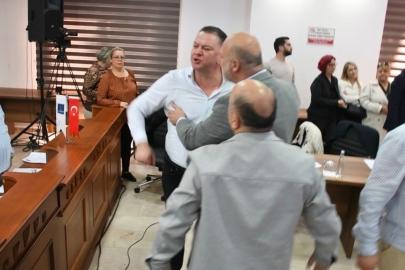 Başkan Günel tartışmayı sakinlikle karşıladı