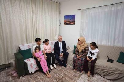 Başkan Tahmazoğlu’ndan aile ve esnaf ziyaretleri