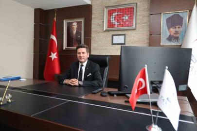 Başkan Tatık; "Atatürk, bir milletin kaderini değiştiren büyük bir lider olmasının yanında, fikirleri ile çağları aşan bir devlet adamıdır"