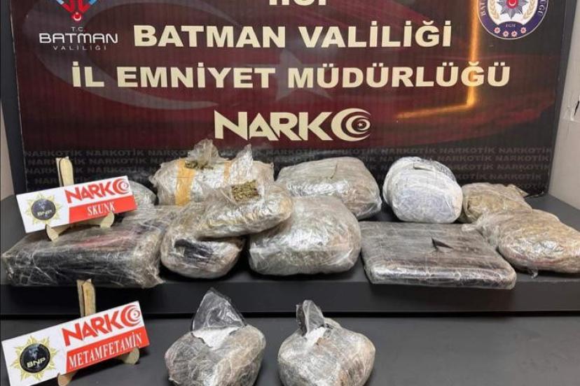 Batman’da uyuşturucu tacirleri hassas burun Hector’a yakalandı