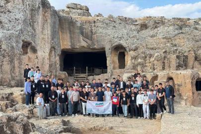 Bayburtlu öğrenciler ‘Maziden Atiye’ programıyla Diyarbakır’ı gezdi