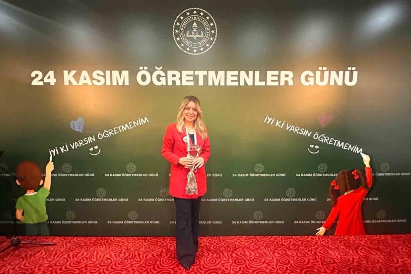 Bayburt’ta yılın öğretmeni Mevhibe Kübra Hançer seçildi