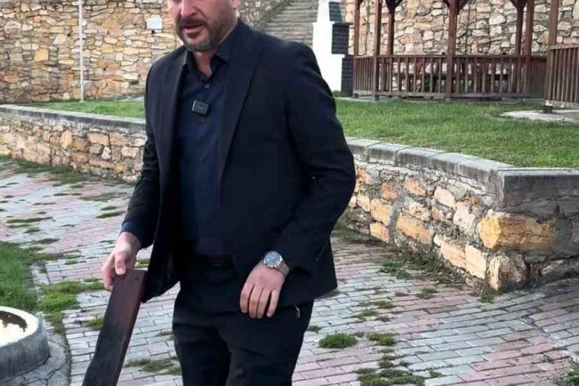 Belediye başkanı parka zarar verenlere tepki gösterdi