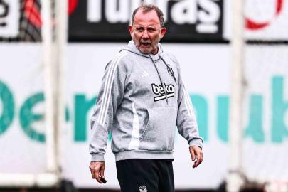 Beşiktaş 3 futbolcusundan eksik çalıştı