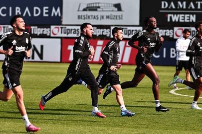 Beşiktaş, Antalyaspor maçının hazırlıklarına 5 eksikle başladı