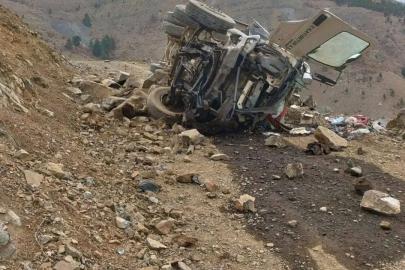 Beton mikseri yamaçtan yuvarlandı: 1 yaralı